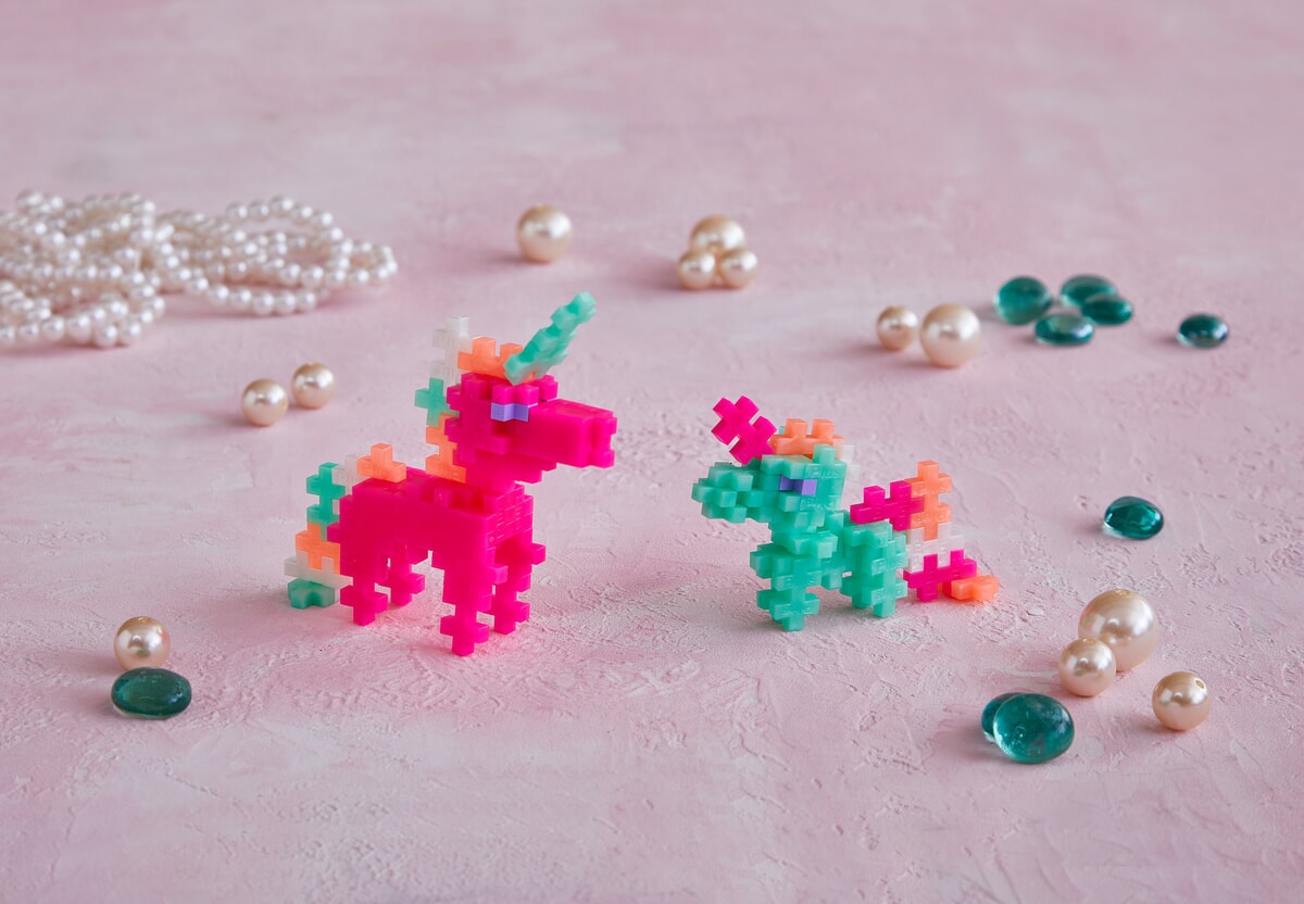 Plus-Plus | Pearl Unicorns | 100 St | Tube