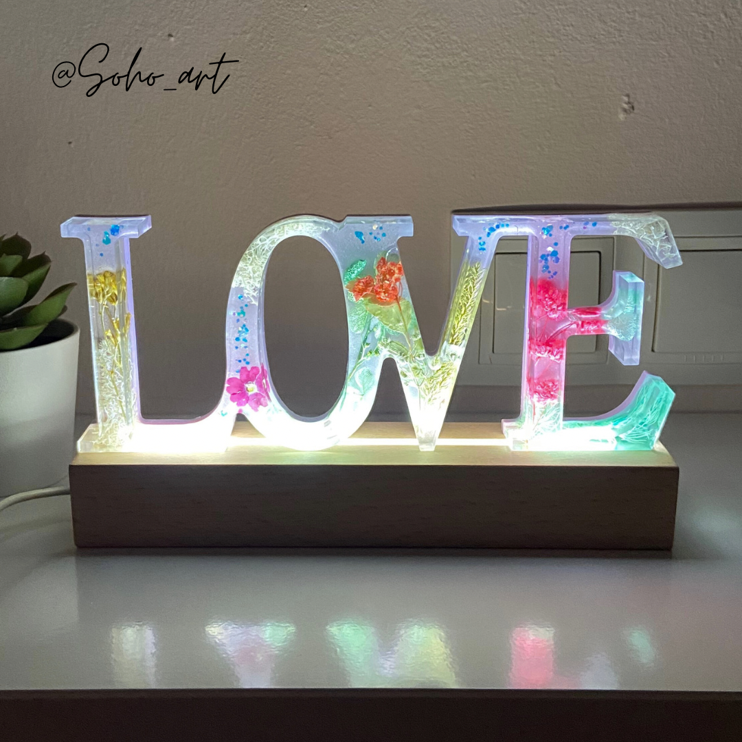 LETRERO LOVE💜 LILA