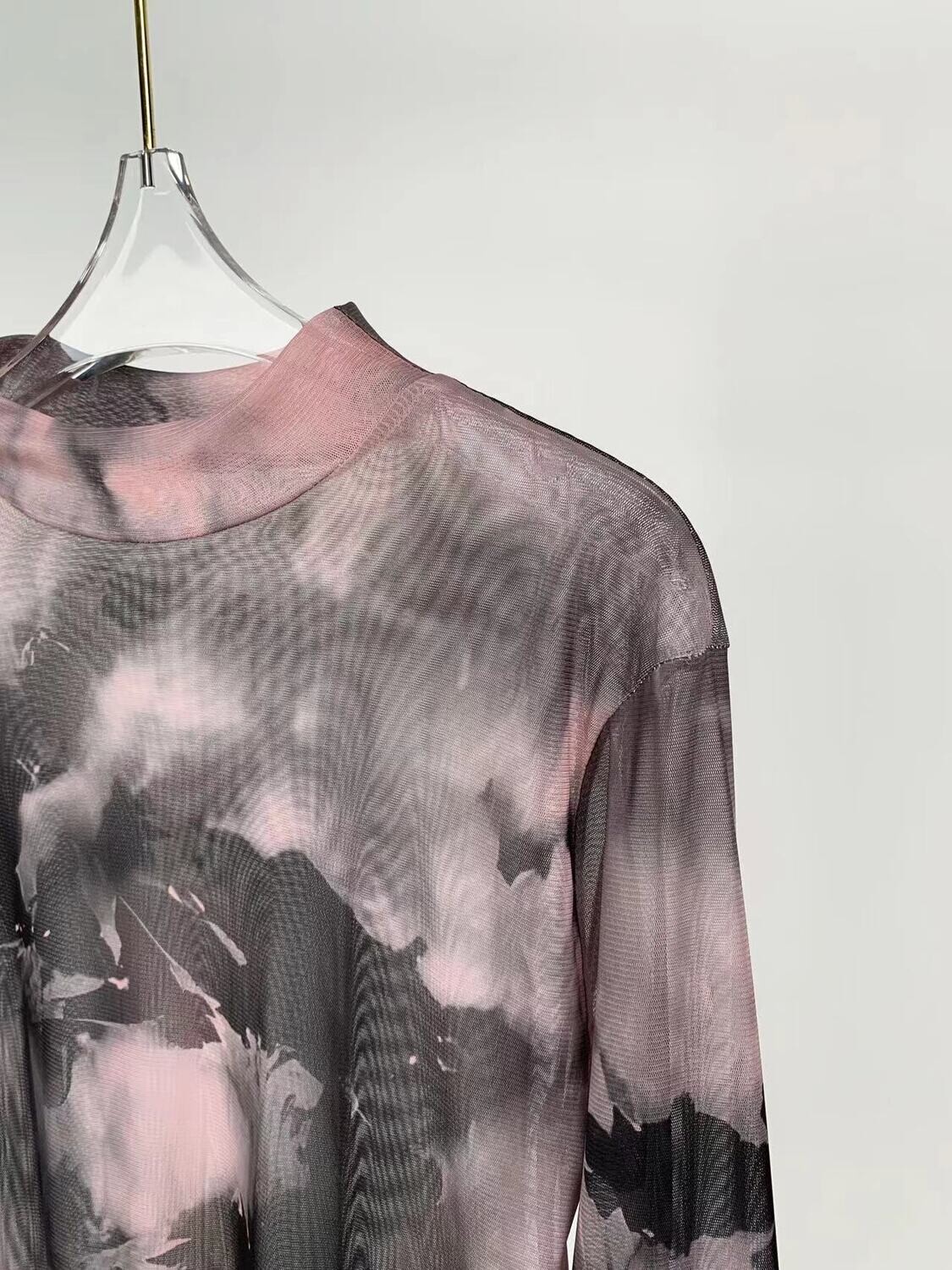 Sweet And Spicy Gray Tie-dye Mesh Top