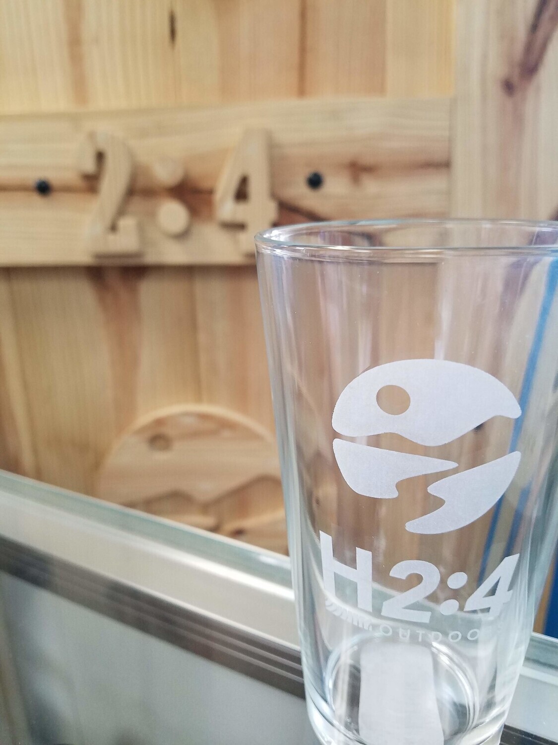 H2:4 Pint Glass