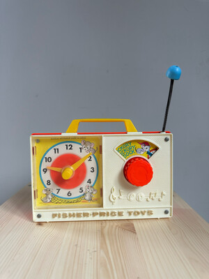 Vintage 1971 Music Box Clock Radio