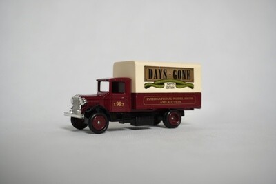 Mack Canvas Topper Collector&#39;s Truck Model
