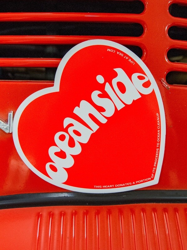 Lrg Sticker-Oceanside Heart