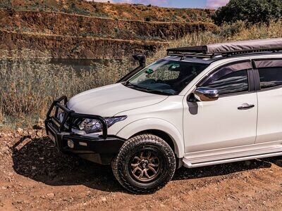 MITSUBISHI TRITON