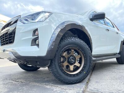 ISUZU D-MAX/MU-X