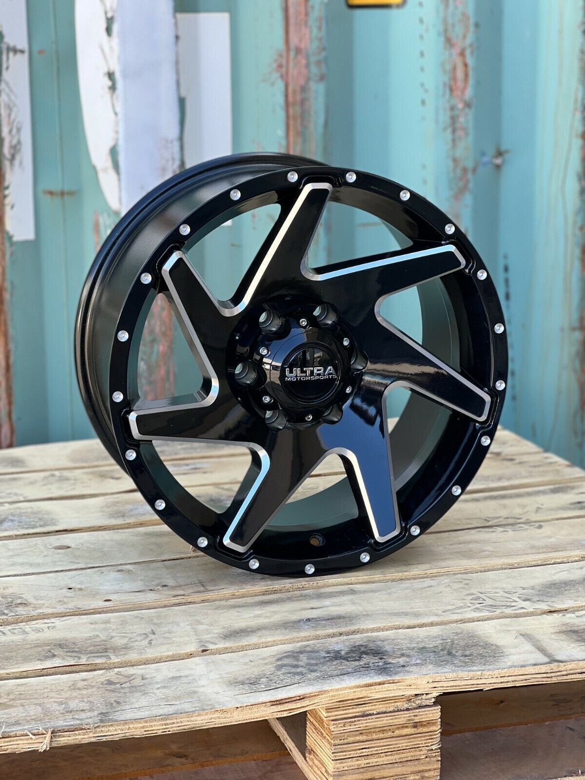 ULTRA VORTEX GLOSS BLACK / MILLED Size:18X9.0 PCD:6/139.7 ET12