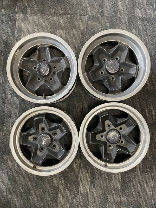*USED* STAGGERED 15" SET 4 PORSCHE 944 BLACK / SILVER PCD: 5/130