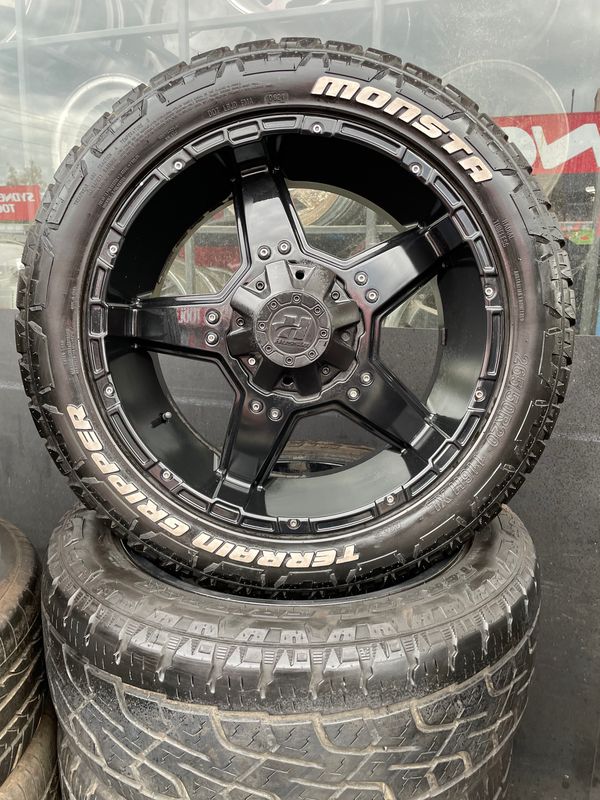 *USED PACKAGE* HUSSLA 20" x 9" BLACK WHEELS FITTED WITH MONSTA TYRES