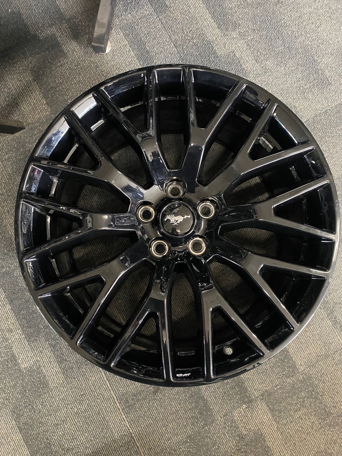 1 x 19"x9" MUSTANG FM FN SERIES GLOSS BLACK FRONT ALLOY RIM -  SINGLE WHEEL ONLY - EXCELLENT CONDITION