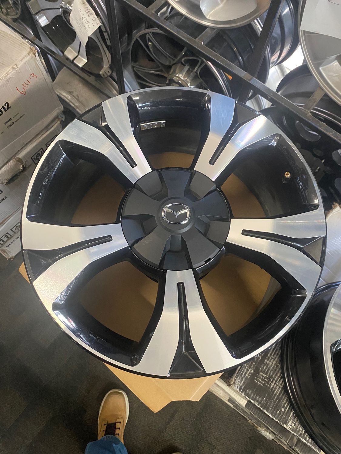 *TAKE OFF* SET OF 4 GENUINE MAZDA BT-50 OEM ALLOY BLACK/MACHINED WHEELS