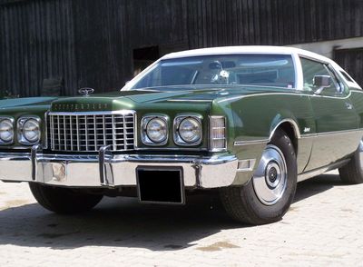 FORD THUNDERBIRD GEN 6 (1972-76)