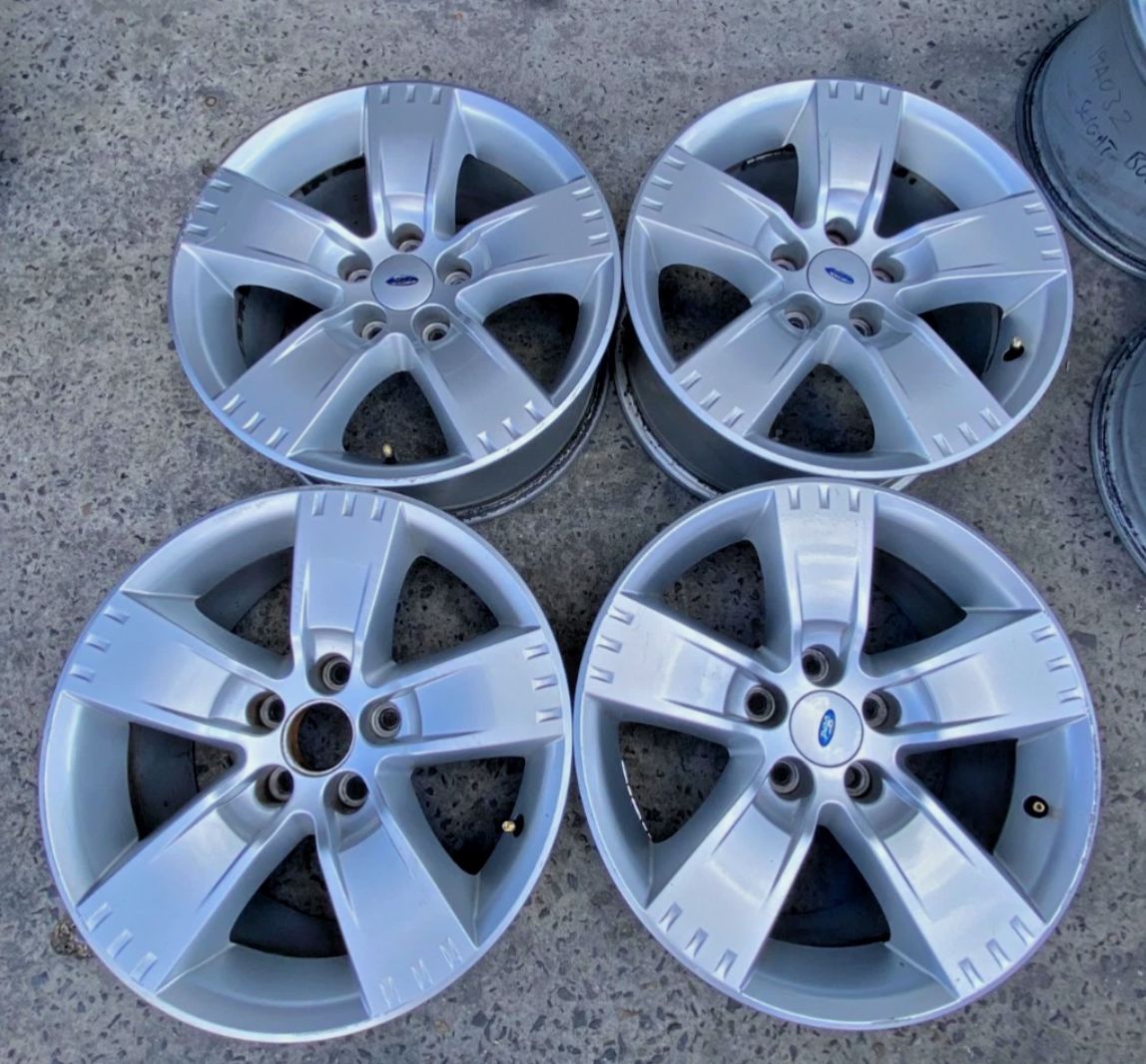 *USED* SET 4 FORD BA-BF XR6 5 SPOKE 17x8" SILVER WHEELS PCD: 5/114.3 ET:36.5P