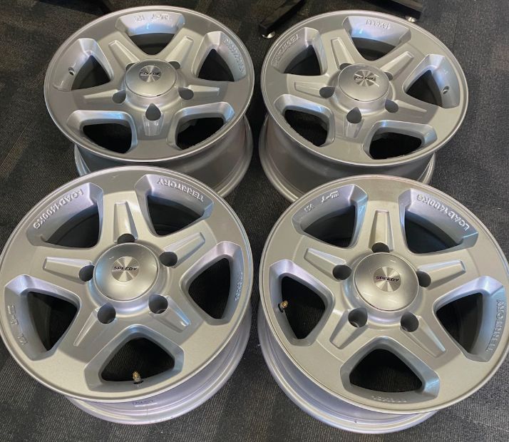 *AS NEW* SET OF 4 SPEEDY WHEELS TO SUIT 79 LANDCRUISER 16x8" PCD: 5/150 ET: 0