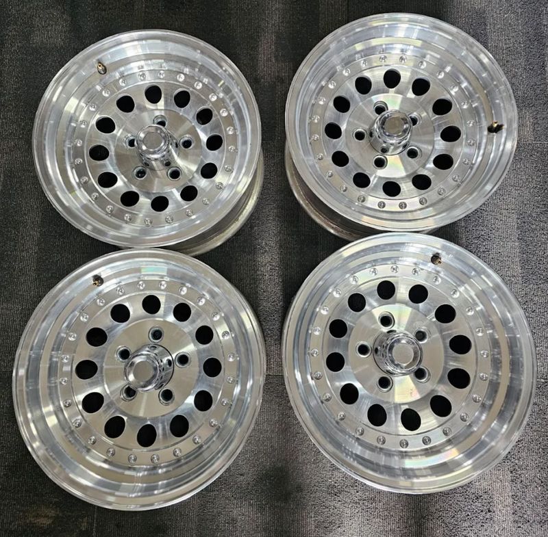 NEAR NEW SET OF 4 AMERICAN RACING WHEELS 15x7" PCD: 5x114.3 ET: 6N FORD PRE AU