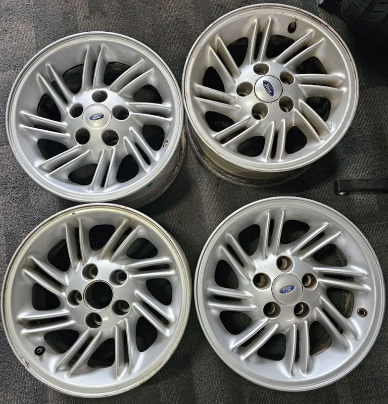 *USED* SET OF 4 FORD AU-BF GENUINE OEM WHEELS 15x6.5" PCD: 5x114.3