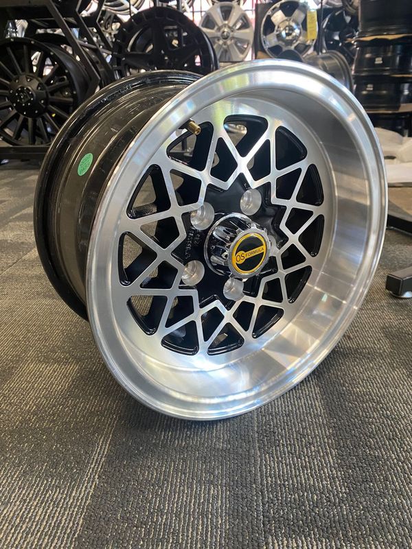 SHOP SOILED 13 SHOP SOILED 13"x7" & 13"x8" OS FORMULA “HOTWIRE” WHEELS - HOLDEN TORANA 5x108