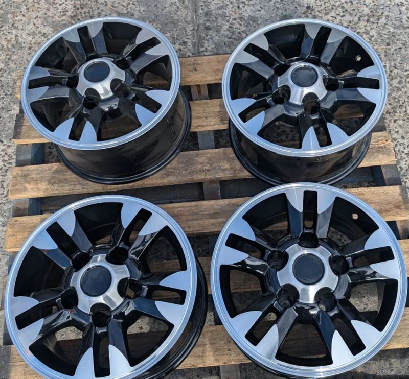 NEW TWIN 5 SPOKE ALLOY STYLE 16x8 NEW TWIN 5 SPOKE ALLOY STYLE 16x8" PCD: 5x150 ET: 0 SUIT 70 SERIES AND LIVE AXEL 100 SERIES