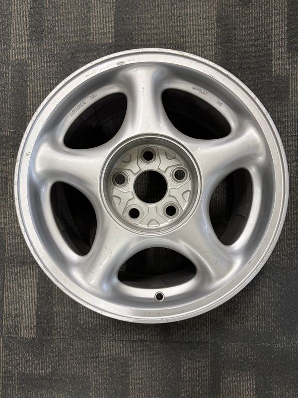 *USED* GENUINE TOYOTA SUPRA MKIV SINGLE WHEEL - 16x9 *USED* GENUINE TOYOTA SUPRA MKIV SINGLE WHEEL - 16x9" 5x114.3 ET: 50P SILVER