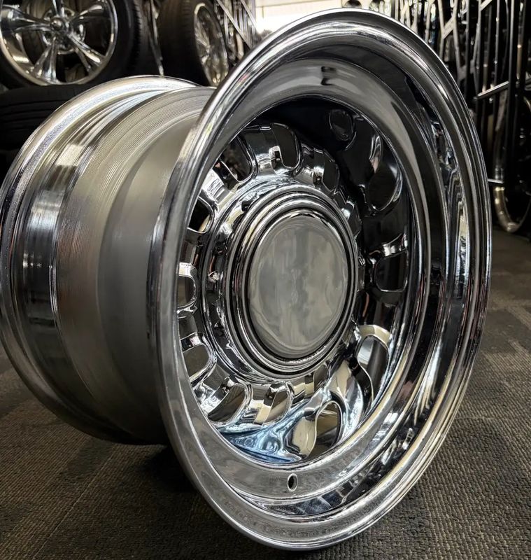 BRAND NEW - US WHEEL VINTIQUES GT RALLYE 12 SLOT CHROME 15x10 PCD: 5x114.3 ET: 13N - 2 ONLY