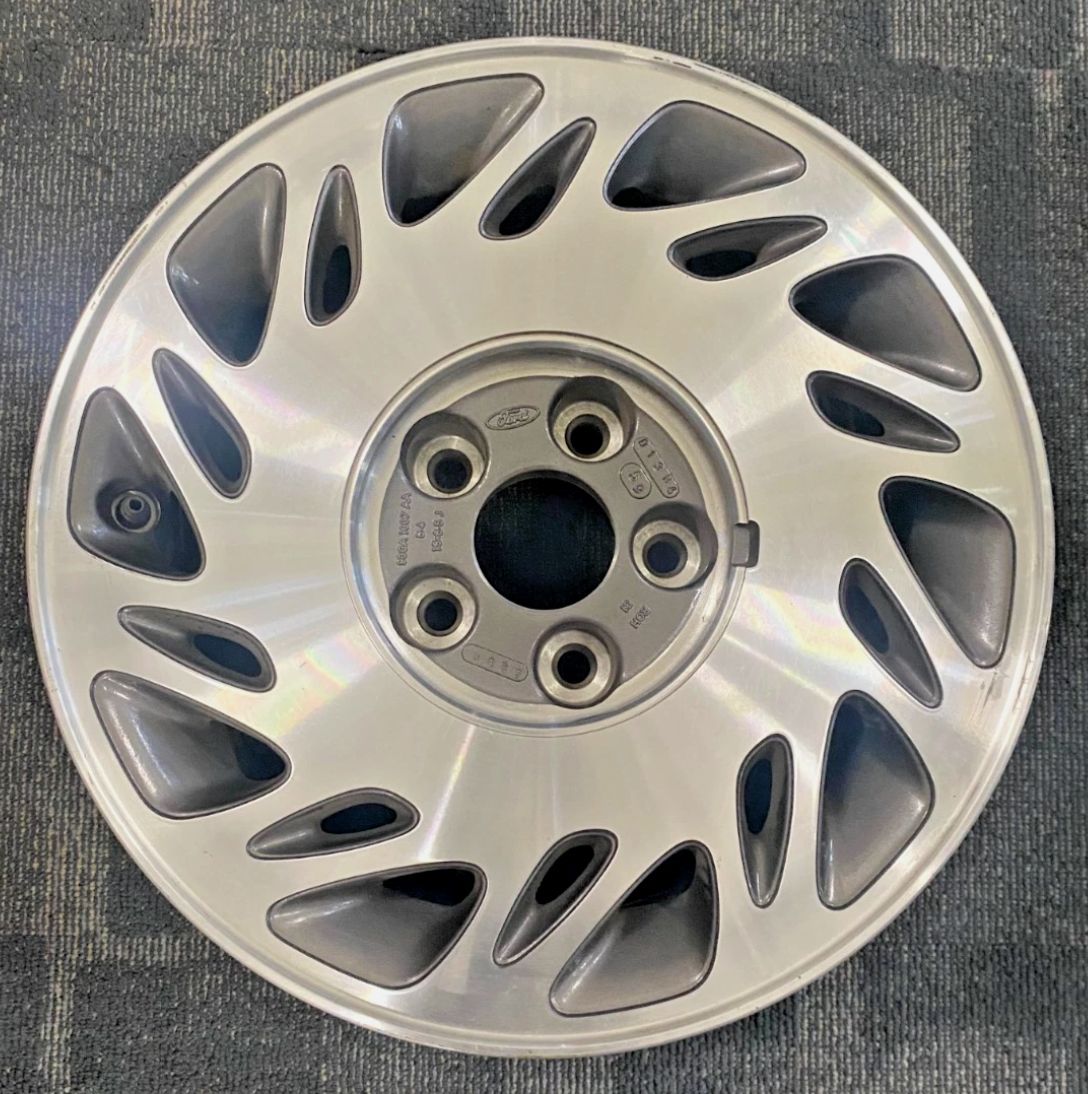 *USED* SINGLE GENUINE 1994 FORD FAIRLANE NC II GHIA - 16x6.5" 5x114.3 ET: 6.4P