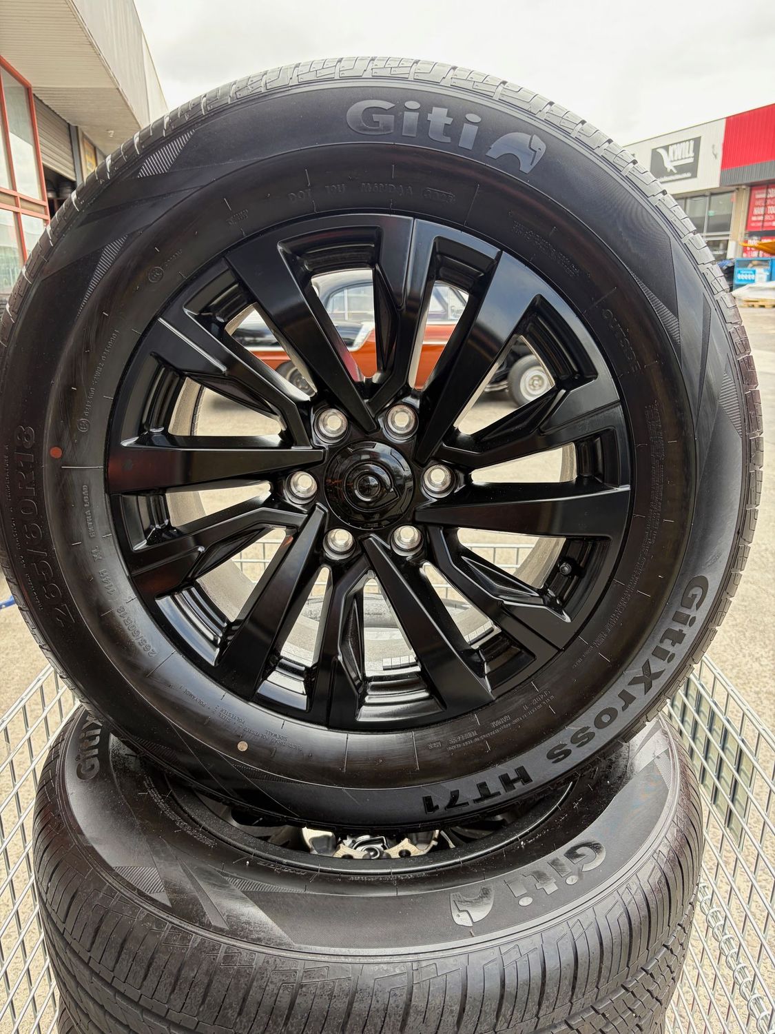 *NEW CAR TAKE OFF* 18" WHEEL & TYRE PACKAGE - GWM CANNON VANTA ALLOY WITH GITI XCROSS HT71 TYRES