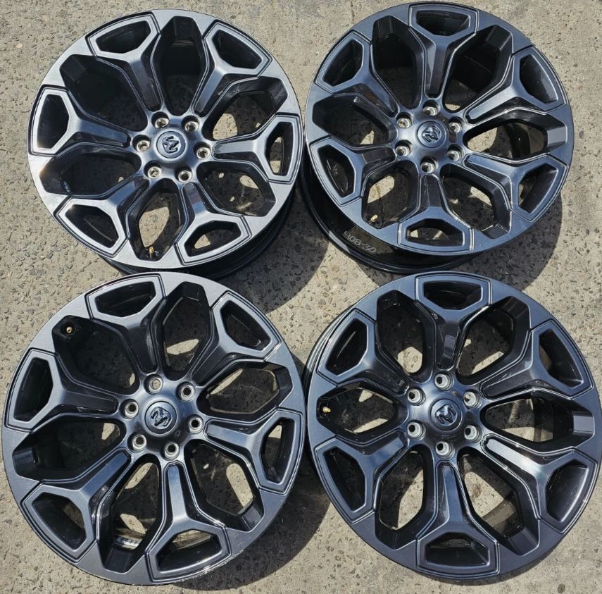 *USED* 22x9 *USED* 22x9" GENUINE DODGE RAM 1500 LIMITED WHEELS GUNMETAL PCD: 6x139.7 ET: 19P