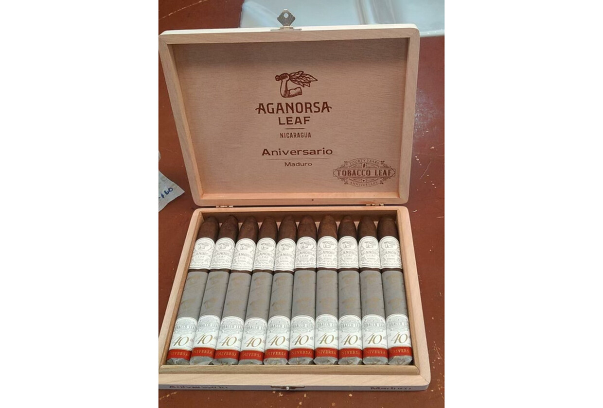 Tobacco Leaf 40th Anniversary by Aganorsa Leaf