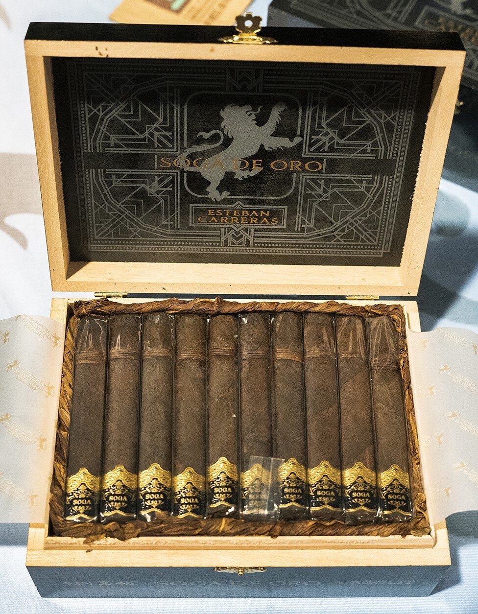 Esteban Carreras Soga De Oro Maduro