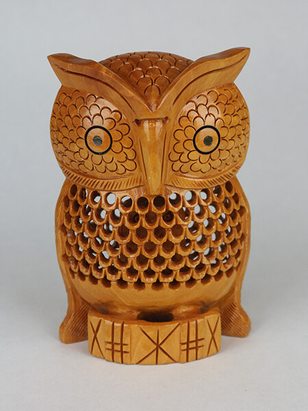 Owl - carved (hollow) - 6&quot;