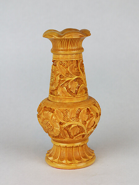 Decorative Vase - Wood - floral - 6&quot;