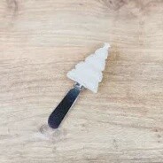 White Embossed Spreader