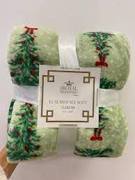 Royal Standard Christmas Tree Throw