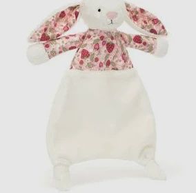 Blossom Cream Bunny &quot;Berry&quot; Comforter