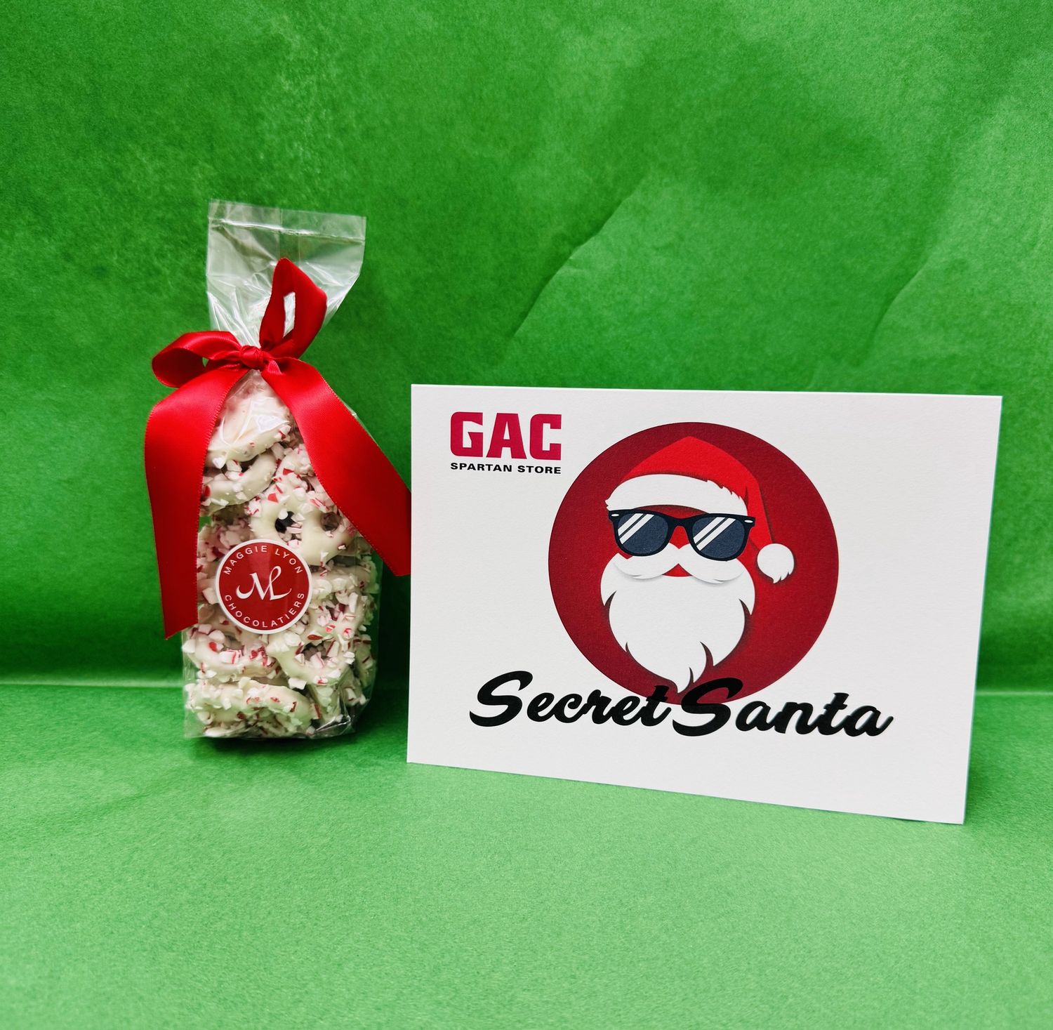 Seasonal 5 oz White Choc  Pretzels w Peppermint Crunch