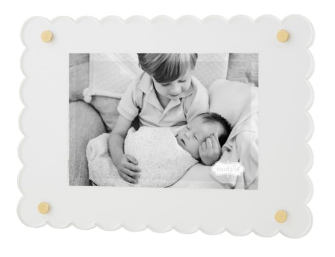 Scalloped Acrylic Frame