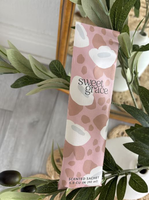 Sweet Grace Slim Sachet
