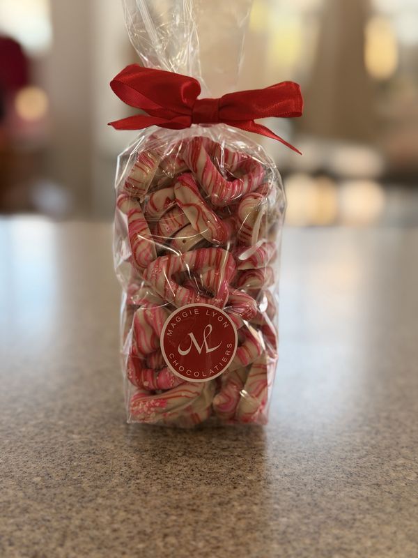White Chocolate Heart Pretzels