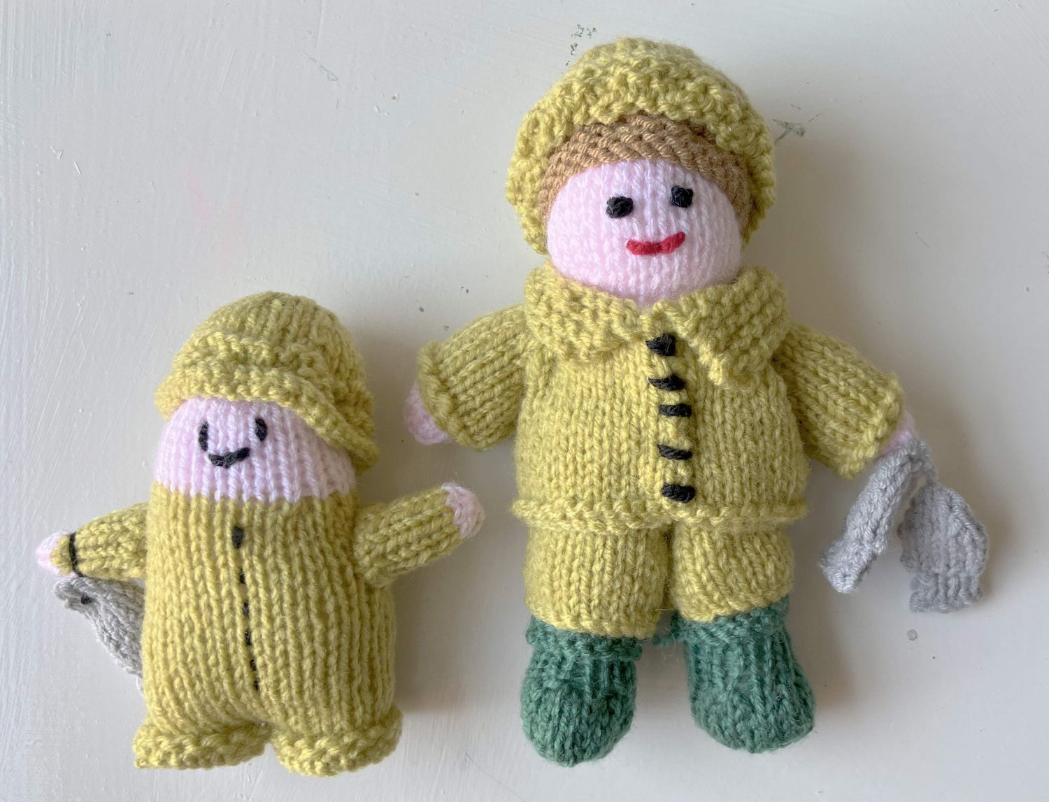 JEN's KNITS - WE'VE GONE FISHING
