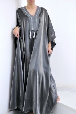 Modest
