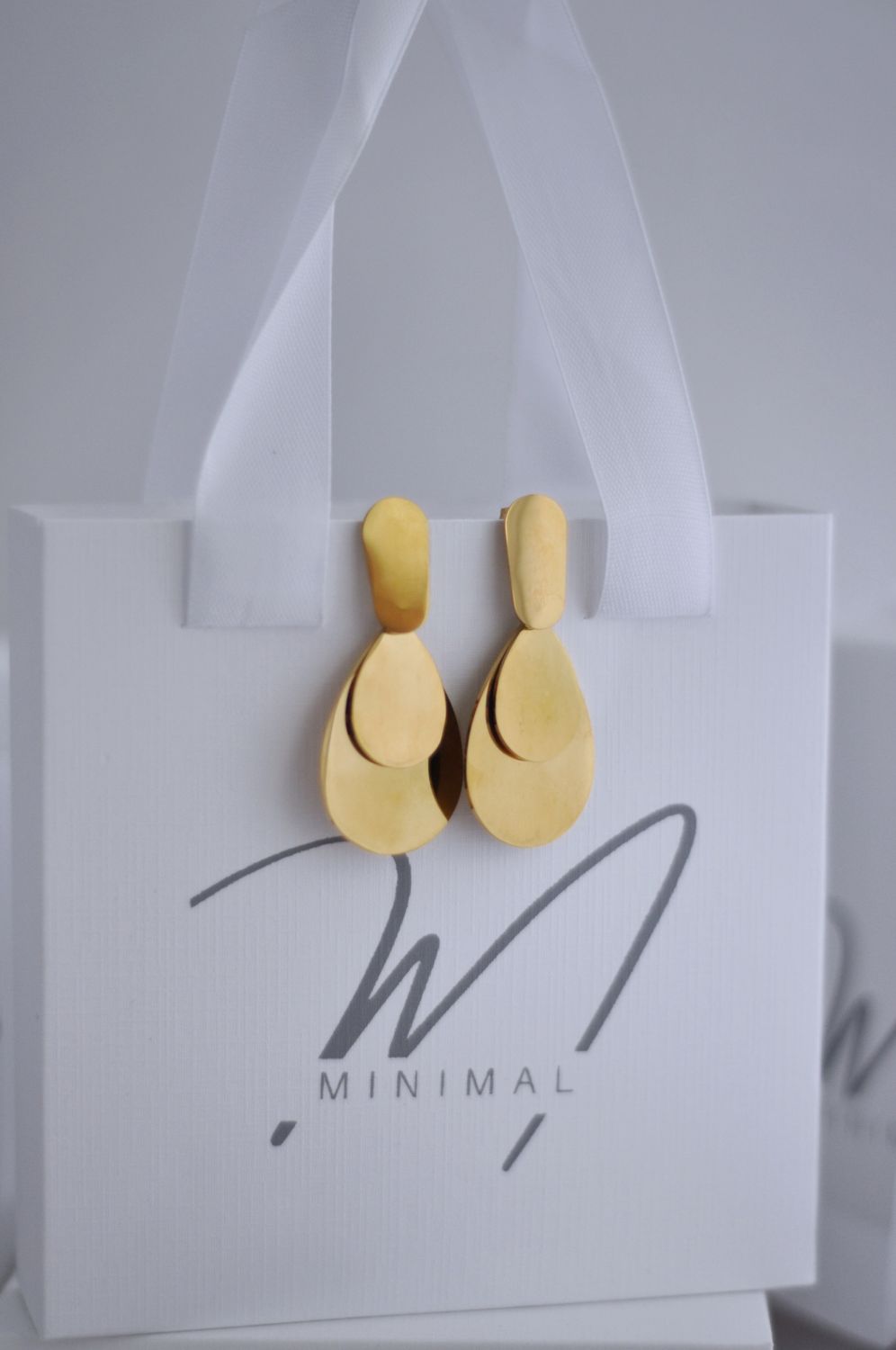 Earrings &amp; giftbox