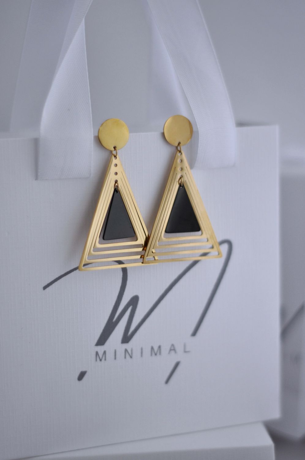 Earrings &amp; giftbox