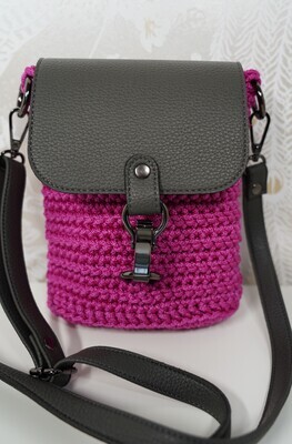 Gehäkelte Tasche Naomi, Fuchsia Grau