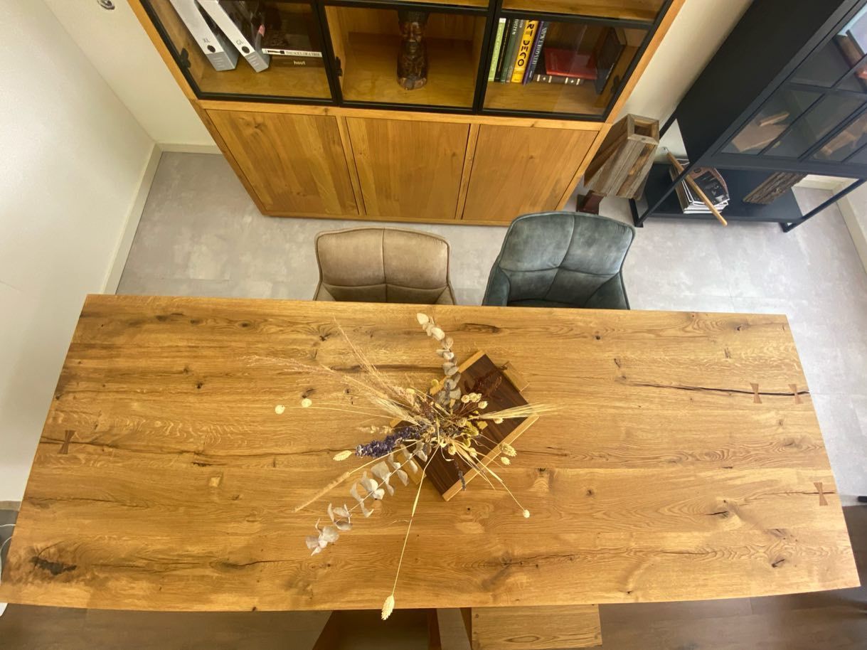 Woeste eettafel | Diverse maatvoering en houten soorten