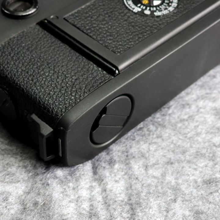 Leica M5 Matt Black Edition Body with upgraded Meter and DAG