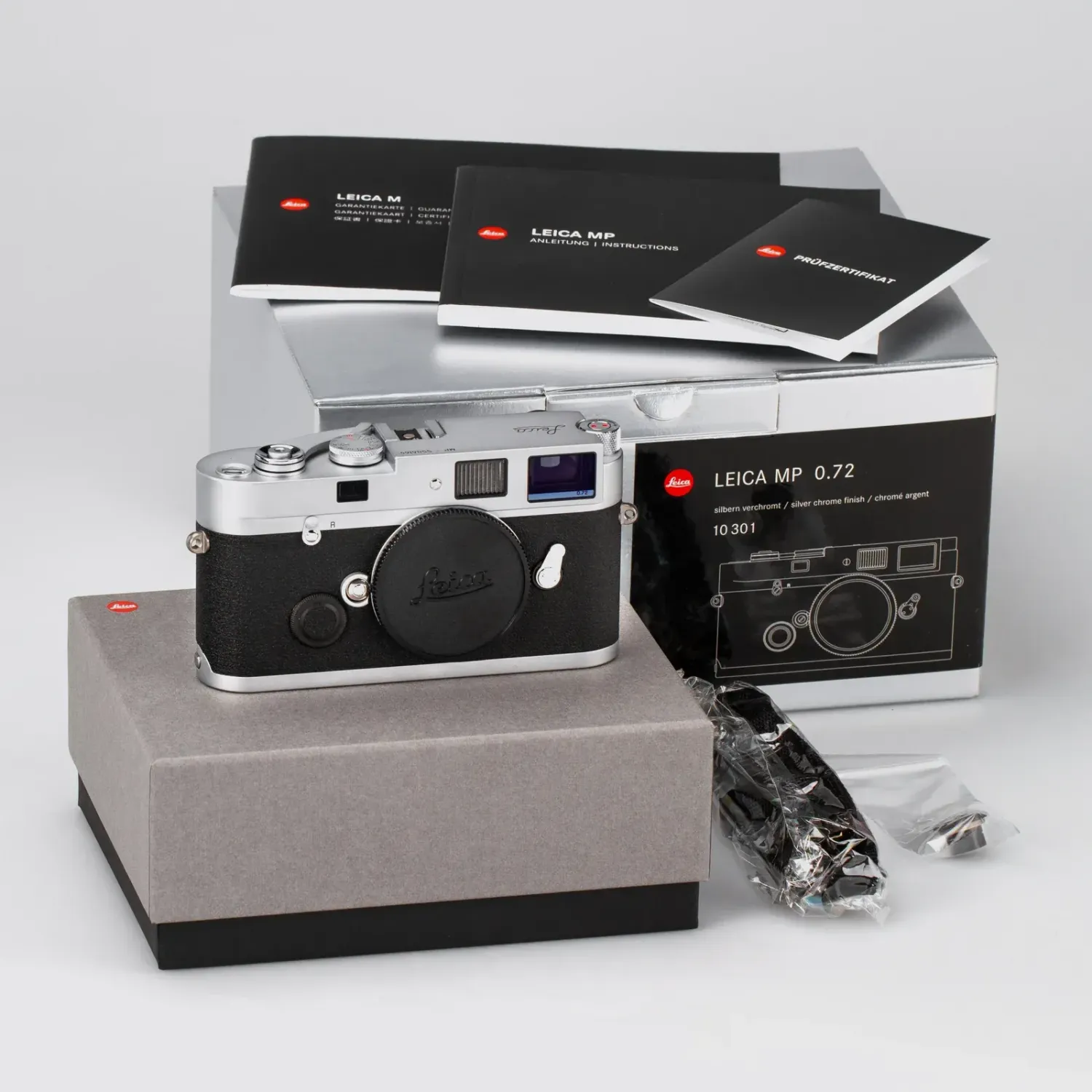 Leica MP near mint with box and paperwork