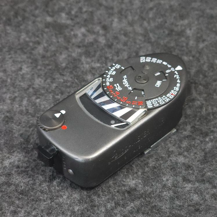 Leica M3 Repaint With 35mm 8 Element Summicron Lens With Goggles And Meter Freshly CLA’d