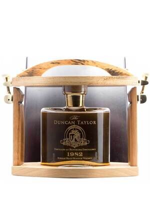 Duncan Taylor 1982 Bowmore "Tantalus" 31 Year Old Single Malt Scotch Whisky Cask #85023 48..5% ABV 750mL