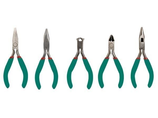 TOOL SET / 5 DIFFERENT PLIERS