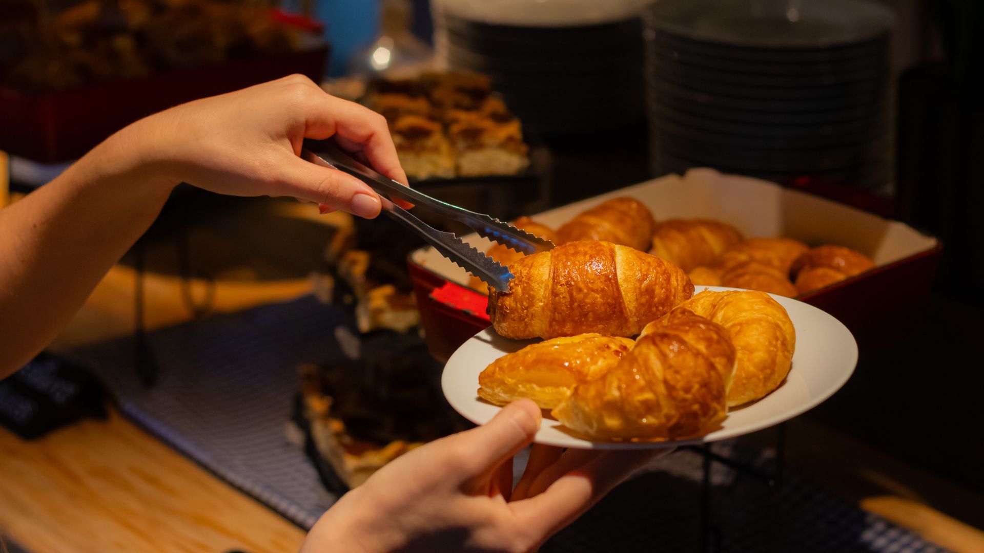 Desayuno Buffet en El Mercado