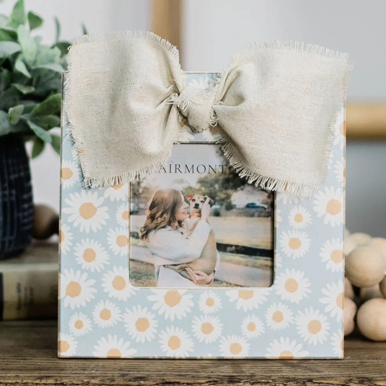 Blue Daisy Photo Frame w/ Burlap Bow+
